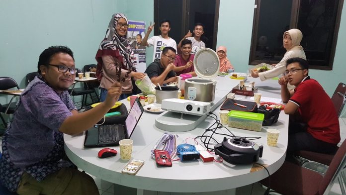 Acara Bakar Bakar Sate Daging Idul Adha di Padma Acara Bakar Bakar Sate Daging Idul Adha di Padma